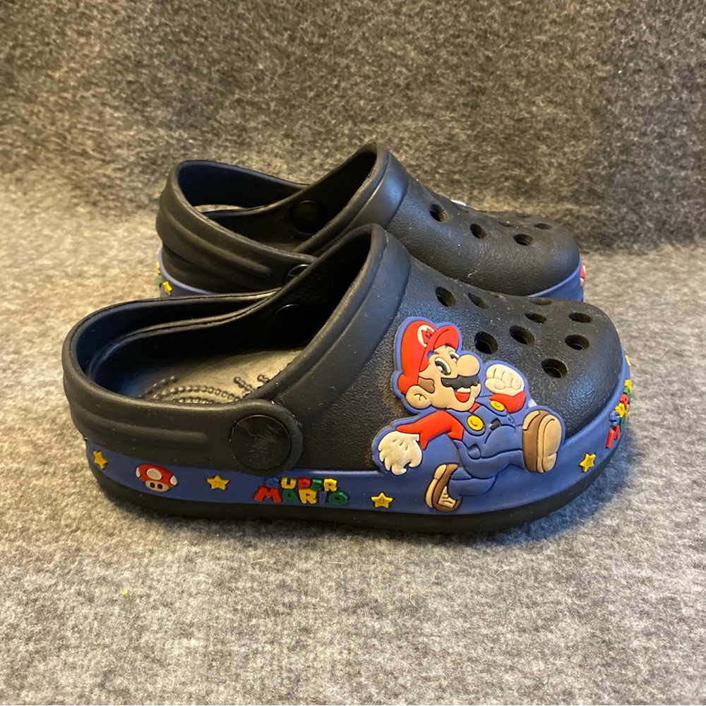 Super Mario Kids Clogs - Black Size 5 Slip On